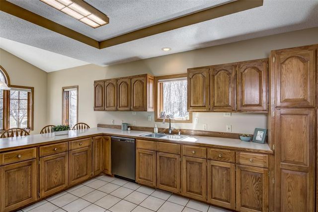 472 Glenwood Ct, Chippewa Falls, WI 54729