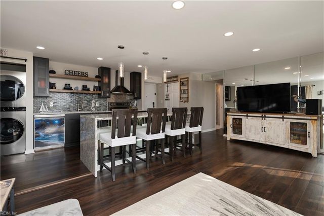 3558 Shore Dr Apt 309, Virginia Beach, VA 23455