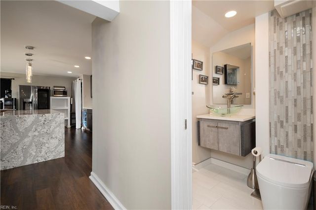 3558 Shore Dr Apt 309, Virginia Beach, VA 23455