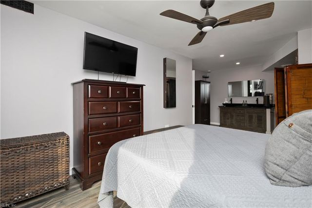 3558 Shore Dr Apt 309, Virginia Beach, VA 23455