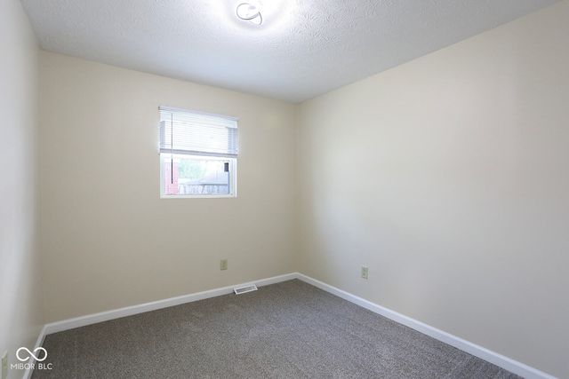 5806 E 39th Street, Indianapolis, IN 46226
