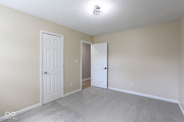5806 E 39th Street, Indianapolis, IN 46226