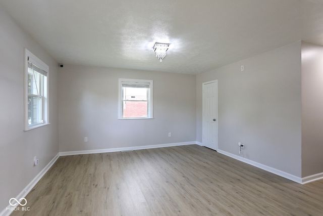 5806 E 39th Street, Indianapolis, IN 46226