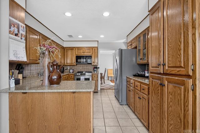 700 BRIDGEWATER Drive, Benton, AR 72019