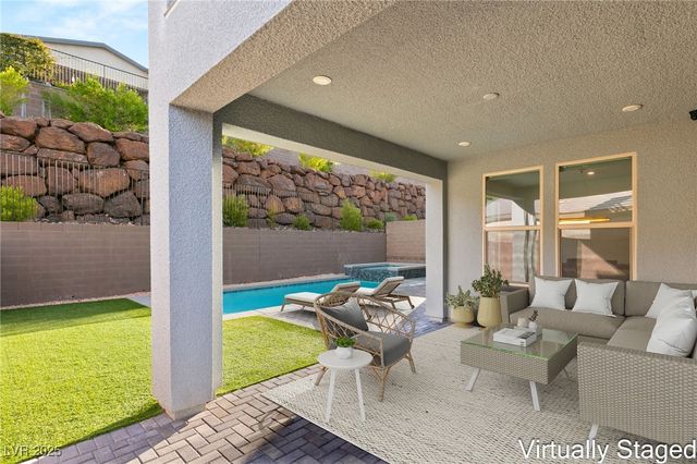 1989 Regal Bluff Drive, Henderson, NV 89052