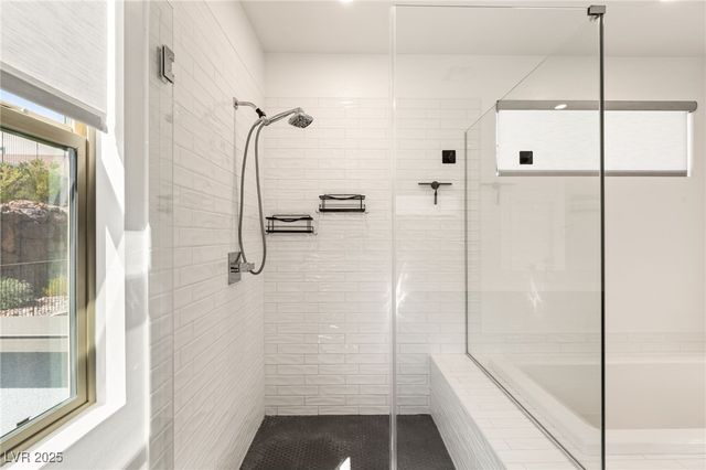 1989 Regal Bluff Drive, Henderson, NV 89052