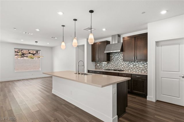 1989 Regal Bluff Drive, Henderson, NV 89052