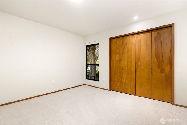 2518 Sahalee Drive East, Sammamish, WA 98074