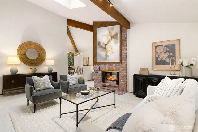 2518 Sahalee Drive East, Sammamish, WA 98074