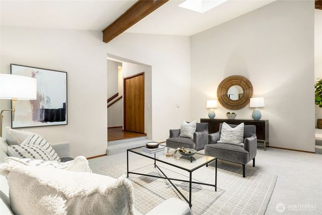 2518 Sahalee Drive East, Sammamish, WA 98074