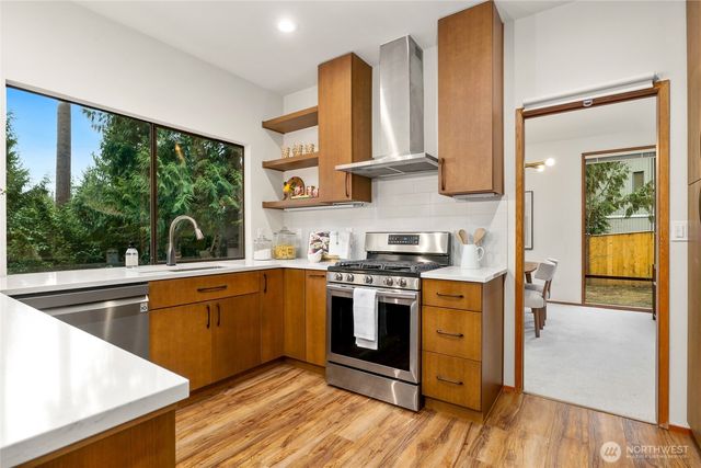 2518 Sahalee Drive East, Sammamish, WA 98074