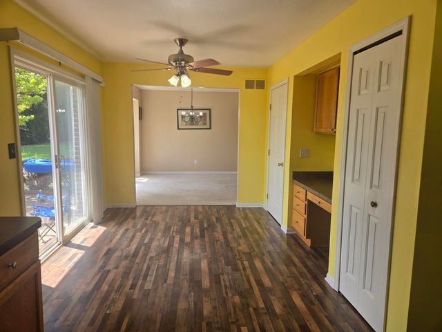 33445 Bay Hill Drive, Romulus, MI 48174