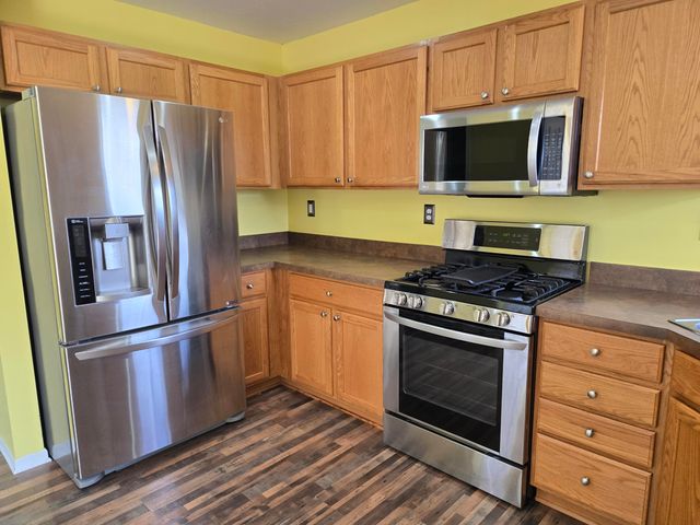 33445 Bay Hill Drive, Romulus, MI 48174