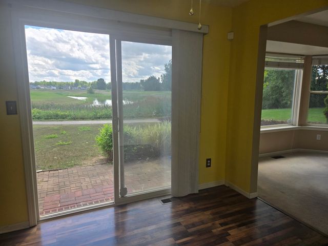 33445 Bay Hill Drive, Romulus, MI 48174