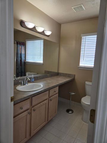 33445 Bay Hill Drive, Romulus, MI 48174