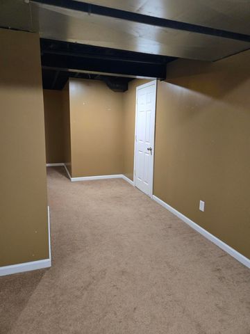 33445 Bay Hill Drive, Romulus, MI 48174
