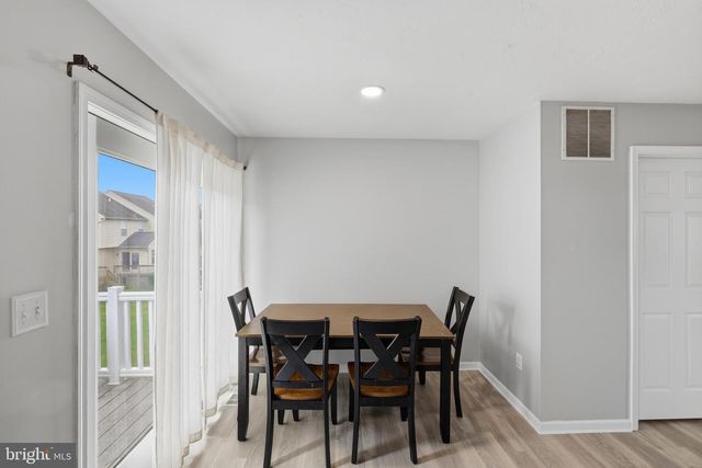1226 WANDA DR, Hanover, PA 17331