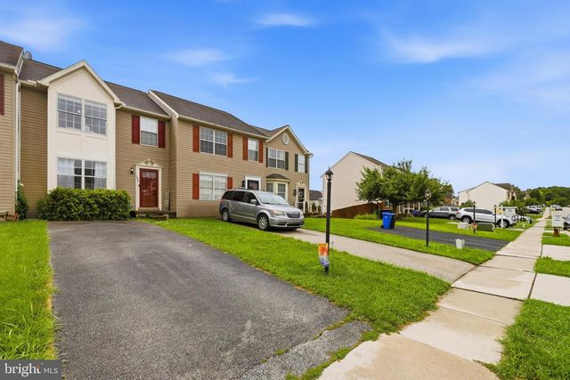 1226 WANDA DR, Hanover, PA 17331