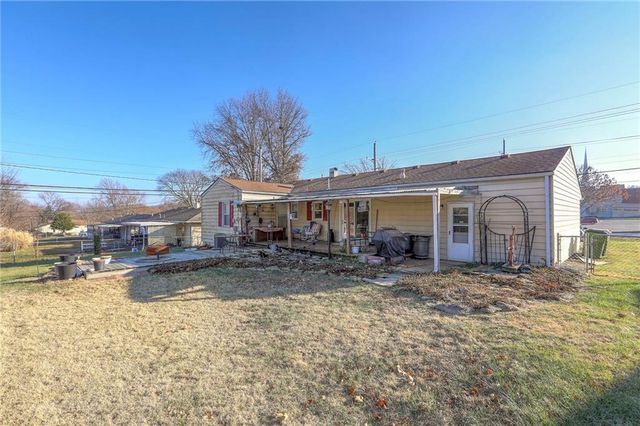 10604 E 75 Street, Raytown, MO 64138