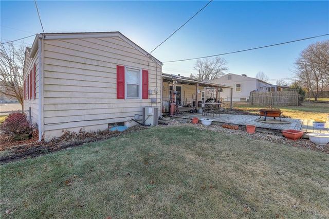 10604 E 75 Street, Raytown, MO 64138