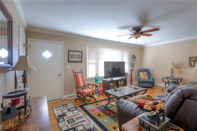 10604 E 75 Street, Raytown, MO 64138