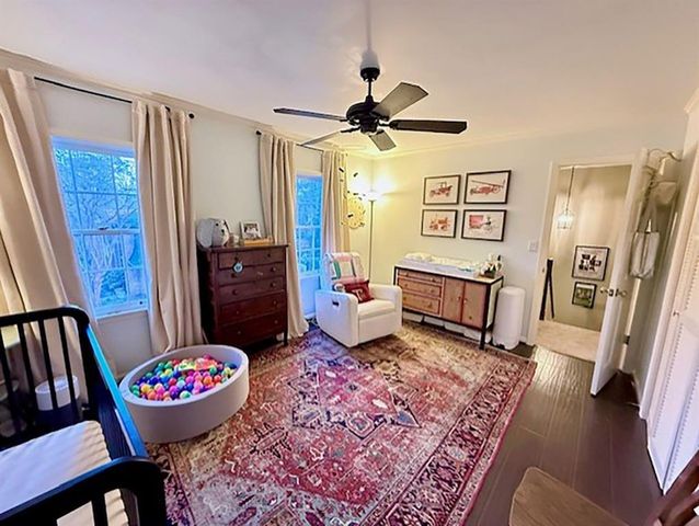 28 Old Ivy NE Square, Atlanta, GA 30342