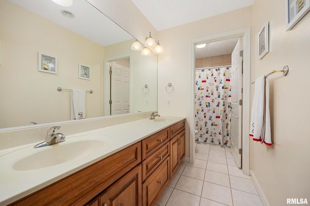 5408 W FIELDSTONE Drive, Peoria, IL 61615