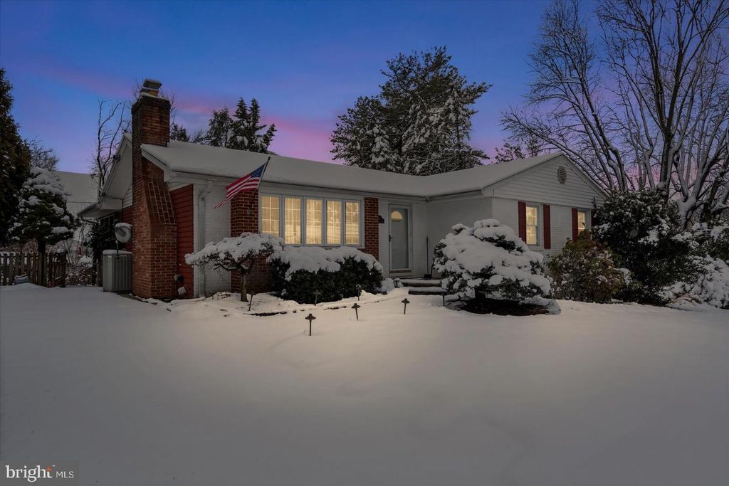 903 BREEZEWICK CIR, Baltimore, MD 21286