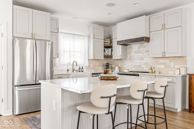 6148 Primrose Avenue, Indianapolis, IN 46220