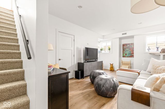 6148 Primrose Avenue, Indianapolis, IN 46220