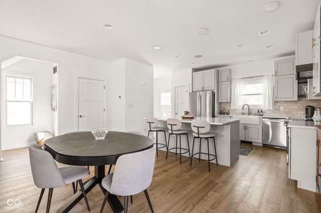 6148 Primrose Avenue, Indianapolis, IN 46220