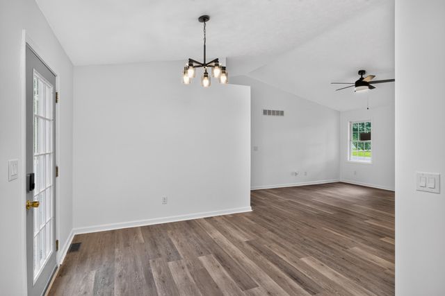 216 Raintree Circle, Stanford, KY 40484