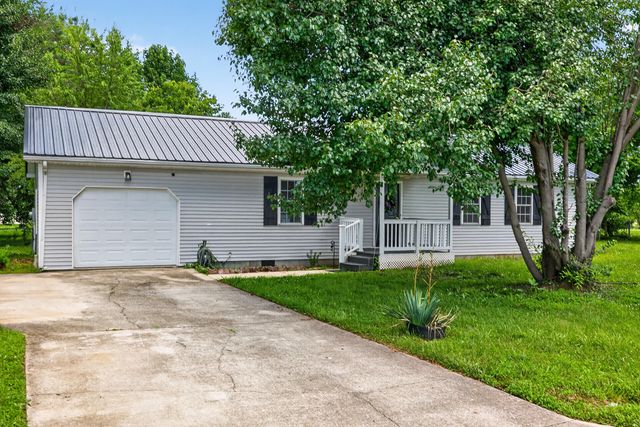 216 Raintree Circle, Stanford, KY 40484