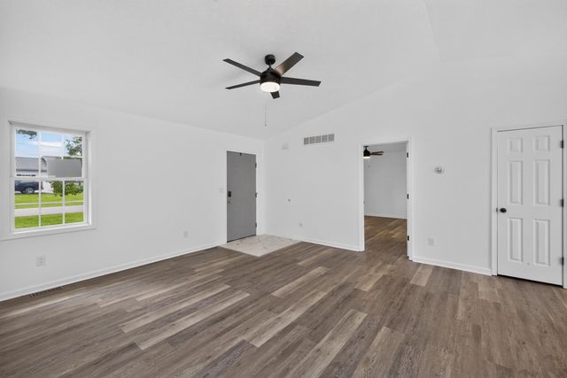 216 Raintree Circle, Stanford, KY 40484