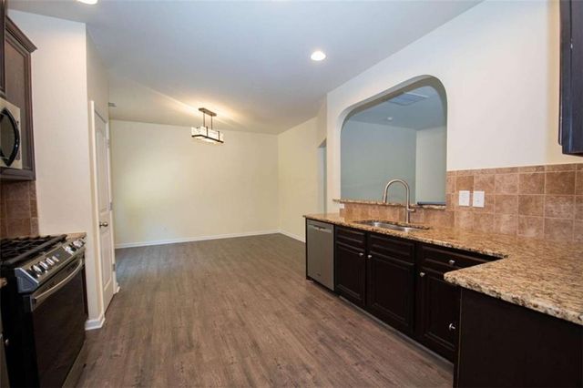 57 Matador Way, Newnan, GA 30263