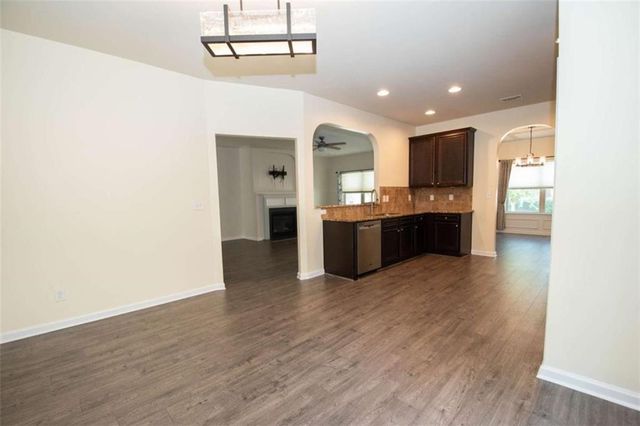 57 Matador Way, Newnan, GA 30263