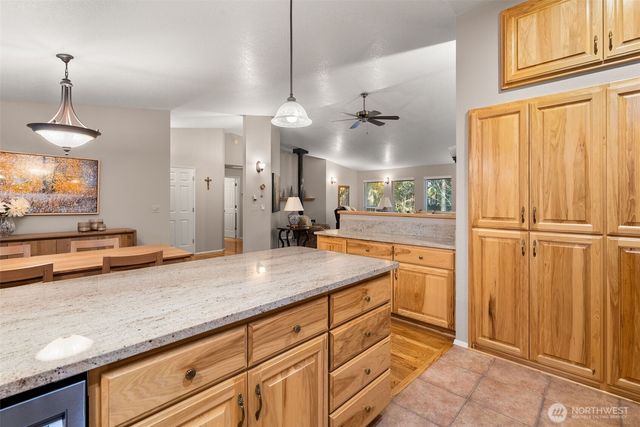 4918 Shellridge Road NW, Olympia, WA 98502