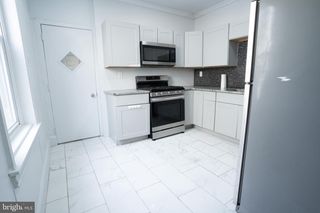 2427 N 17TH ST, Philadelphia, PA 19132