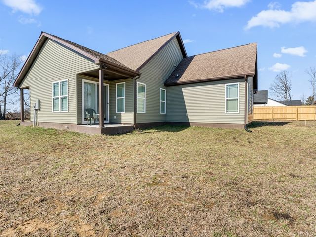 506 Bill Fuson Rd, Mcminnville, TN 37110