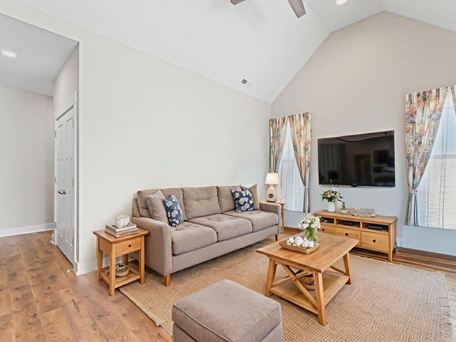 506 Bill Fuson Rd, Mcminnville, TN 37110