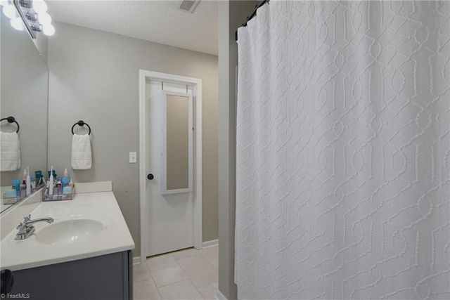 913 Topsail Drive, Browns Summit, NC 27214