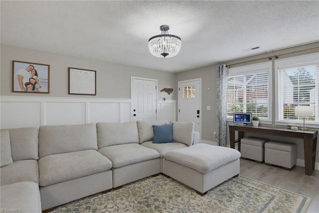 913 Topsail Drive, Browns Summit, NC 27214
