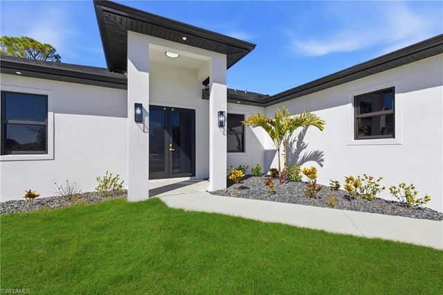 317 Wilmington PKWY, Cape Coral, FL 33993