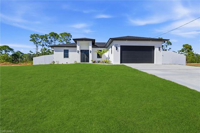 317 Wilmington PKWY, Cape Coral, FL 33993