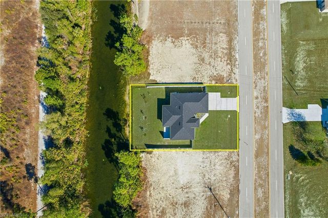 317 Wilmington PKWY, Cape Coral, FL 33993