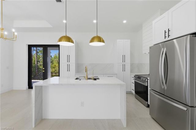 317 Wilmington PKWY, Cape Coral, FL 33993