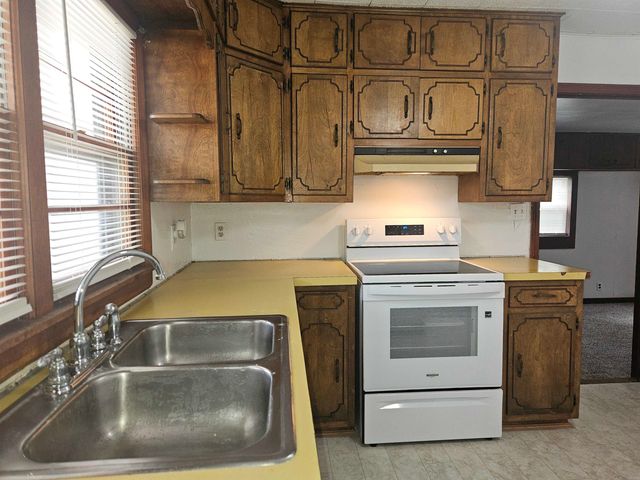 1244 S Shelden St., El Dorado, KS 67042
