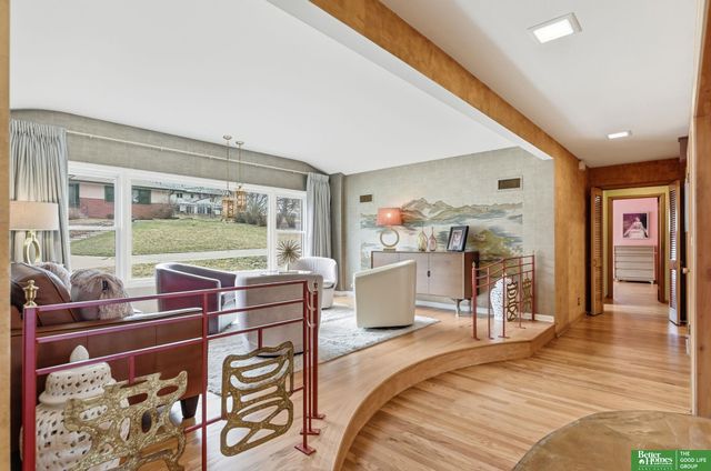 6706 Glenwood Road, Omaha, NE 68132