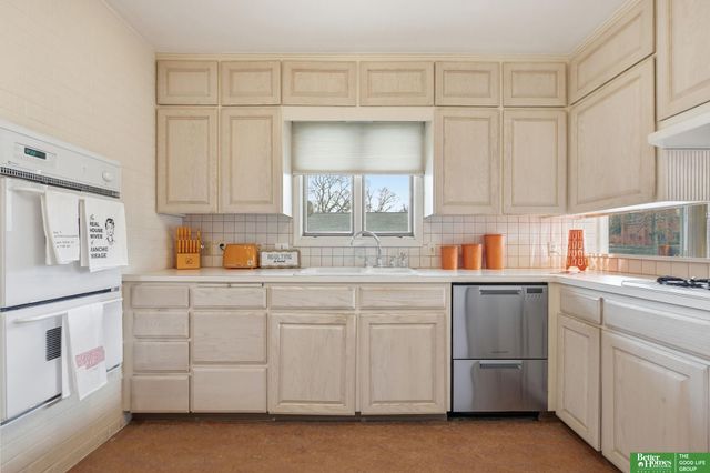 6706 Glenwood Road, Omaha, NE 68132