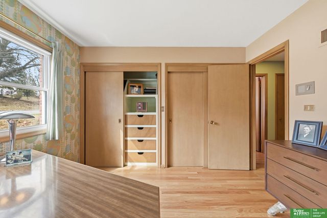 6706 Glenwood Road, Omaha, NE 68132